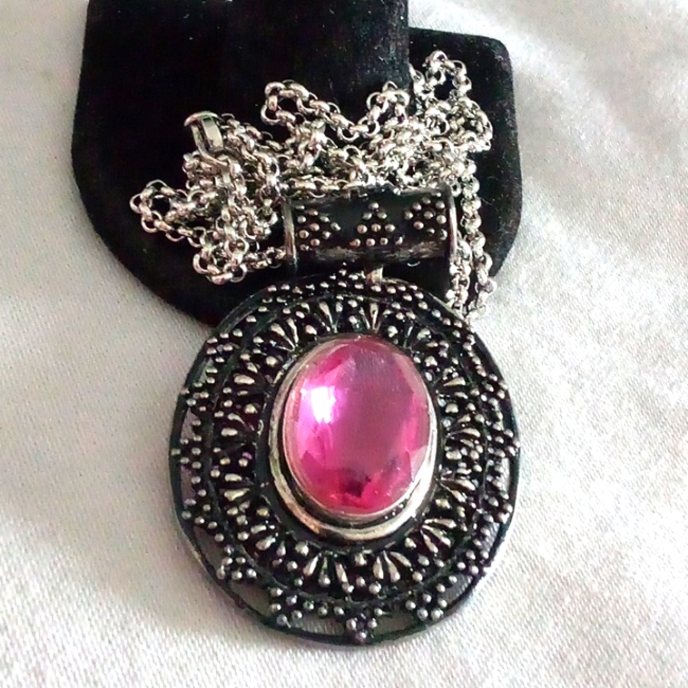 Vintage pink topaz cocktail pendant 💗